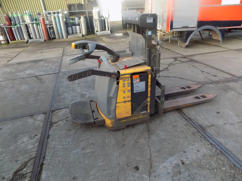Atlet electrische heftruck 1.5 ton  CHOICE OFF 3 PIECES 1.5 ton - Motviktstruck: bild 1 Atlet electrische heftruck 1.5 ton  CHOICE OFF 3 PIECES 1.5 ton - Motviktstruck: bild 1