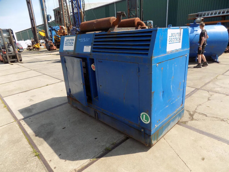 Bredenoord Bredenoord BRDE 60 KVA deutz F6L 913 - Elgenerator: bild 3 Bredenoord Bredenoord BRDE 60 KVA deutz F6L 913 - Elgenerator: bild 3