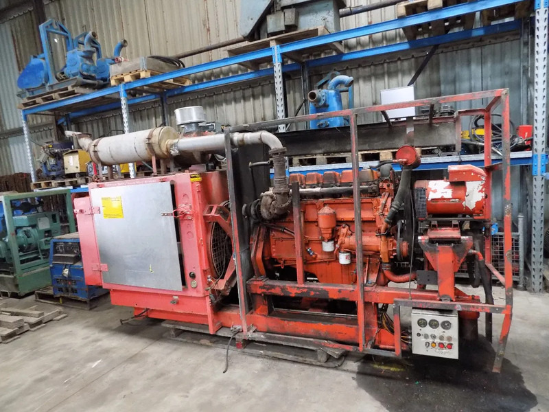 Scania compressor 20 bar scania compressor 20 bar met generator - Luftkompressor: bild 2 Scania compressor 20 bar scania compressor 20 bar met generator - Luftkompressor: bild 2