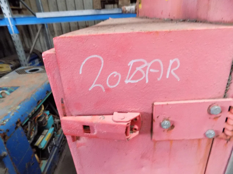 Scania compressor 20 bar scania compressor 20 bar met generator - Luftkompressor: bild 4 Scania compressor 20 bar scania compressor 20 bar met generator - Luftkompressor: bild 4