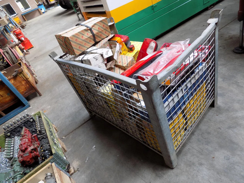 Verlichting voor truck en trailer HELLA VERLICHTING truck en trailer - Bakljus: bild 3 Verlichting voor truck en trailer HELLA VERLICHTING truck en trailer - Bakljus: bild 3