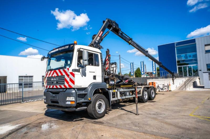 MAN TGA 26.320 BL -6X2-4+HIAB 122 E3 HIDUO - Lastväxlare lastbil, Kranbil: bild 1 MAN TGA 26.320 BL -6X2-4+HIAB 122 E3 HIDUO - Lastväxlare lastbil, Kranbil: bild 1