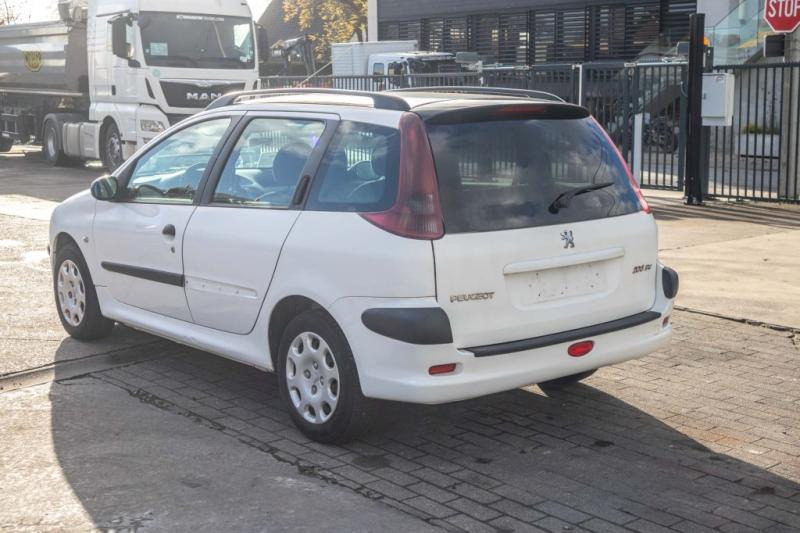 Peugeot 206 SW - Personbil: bild 4 Peugeot 206 SW - Personbil: bild 4