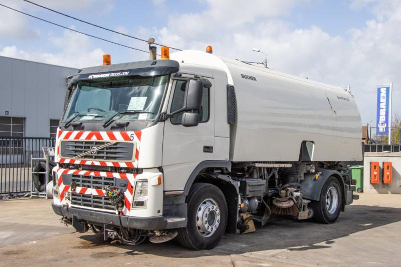 Volvo FM 340 - BUCHER SCHÖRLING 8000 - Sopmaskin: bild 1 Volvo FM 340 - BUCHER SCHÖRLING 8000 - Sopmaskin: bild 1