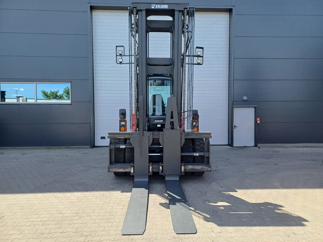 Kalmar DCG150-12 - Dieseltruck: bild 5 Kalmar DCG150-12 - Dieseltruck: bild 5