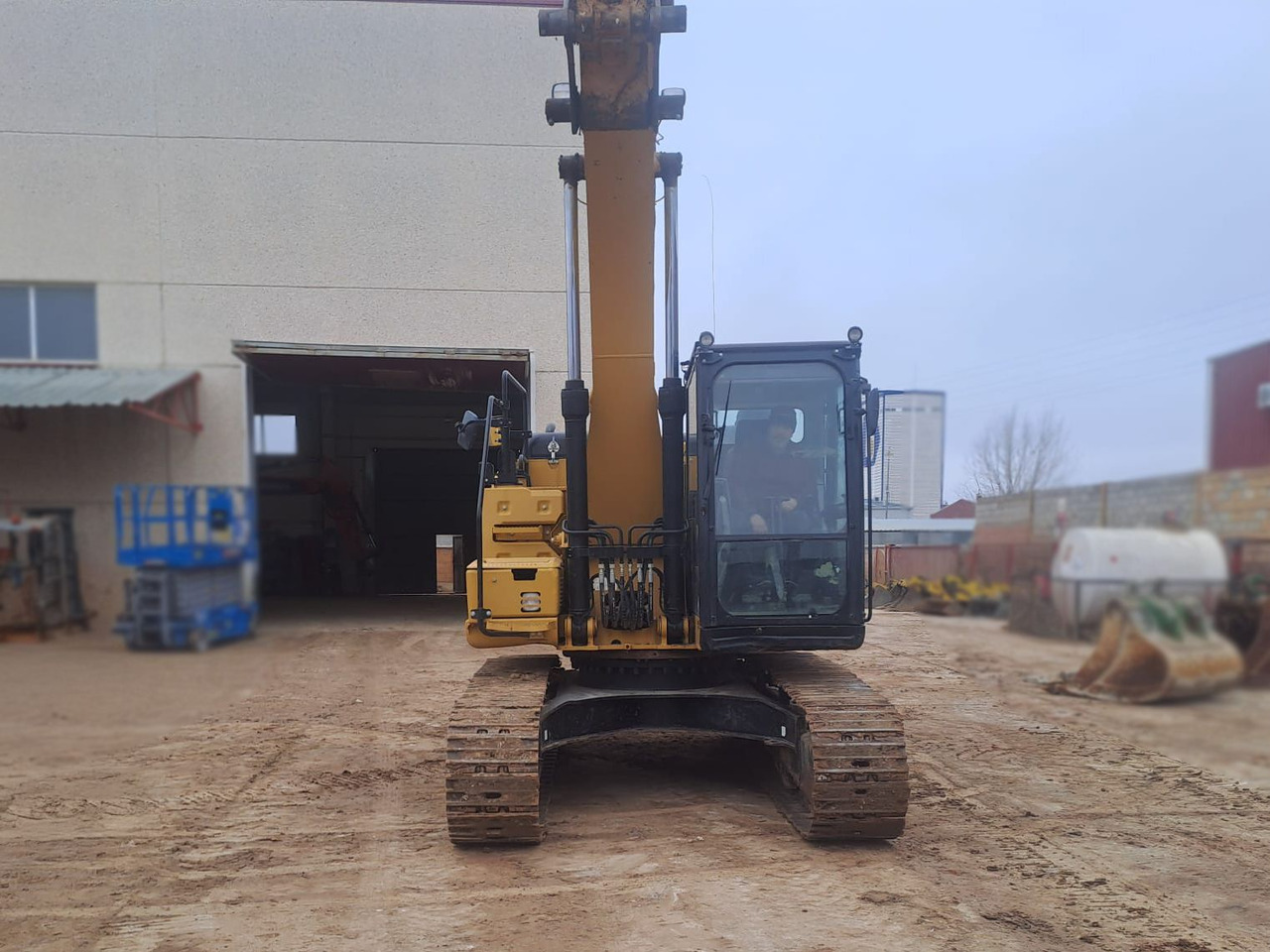 CATERPILLAR 323FLN IHC - Bandgrävare: bild 2 CATERPILLAR 323FLN IHC - Bandgrävare: bild 2
