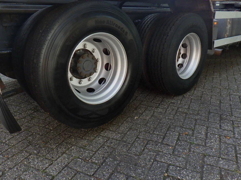 DAF CF 85 410 Euro 5 / Manual / Blad-Lucht / Boogie - Liftas / HTS Kabel / 9 T vooras / Airco - Lastbil med kabelsystem: bild 5 DAF CF 85 410 Euro 5 / Manual / Blad-Lucht / Boogie - Liftas / HTS Kabel / 9 T vooras / Airco - Lastbil med kabelsystem: bild 5