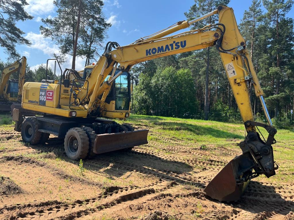 Komatsu PW 160-7 - Grävmaskin på däck: bild 2 Komatsu PW 160-7 - Grävmaskin på däck: bild 2