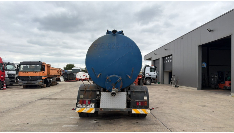 DAF 75 ATI 270 (10500 L / MANUAL PUMP / MANUAL GEARBOX / STEEL SUSP. / LAMES / POMPE MANUELLE) - Sugbil: bild 5 DAF 75 ATI 270 (10500 L / MANUAL PUMP / MANUAL GEARBOX / STEEL SUSP. / LAMES / POMPE MANUELLE) - Sugbil: bild 5
