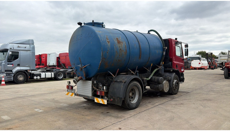 DAF 75 ATI 270 (10500 L / MANUAL PUMP / MANUAL GEARBOX / STEEL SUSP. / LAMES / POMPE MANUELLE) - Sugbil: bild 4 DAF 75 ATI 270 (10500 L / MANUAL PUMP / MANUAL GEARBOX / STEEL SUSP. / LAMES / POMPE MANUELLE) - Sugbil: bild 4