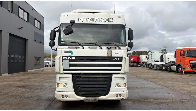 DAF XF 105.410 (BOITE MANUELLE / MANUAL GEARBOX) - Dragbil: bild 4 DAF XF 105.410 (BOITE MANUELLE / MANUAL GEARBOX) - Dragbil: bild 4