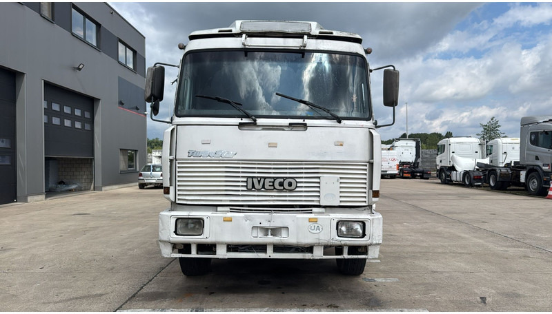 Iveco Turbostar 190 - 36 (6 CYLINDRE EN LIGNE / 6 CYLINDER / WATER COOLING / REFROIDISSEMENT D'EAU) - Dragbil: bild 5 Iveco Turbostar 190 - 36 (6 CYLINDRE EN LIGNE / 6 CYLINDER / WATER COOLING / REFROIDISSEMENT D'EAU) - Dragbil: bild 5