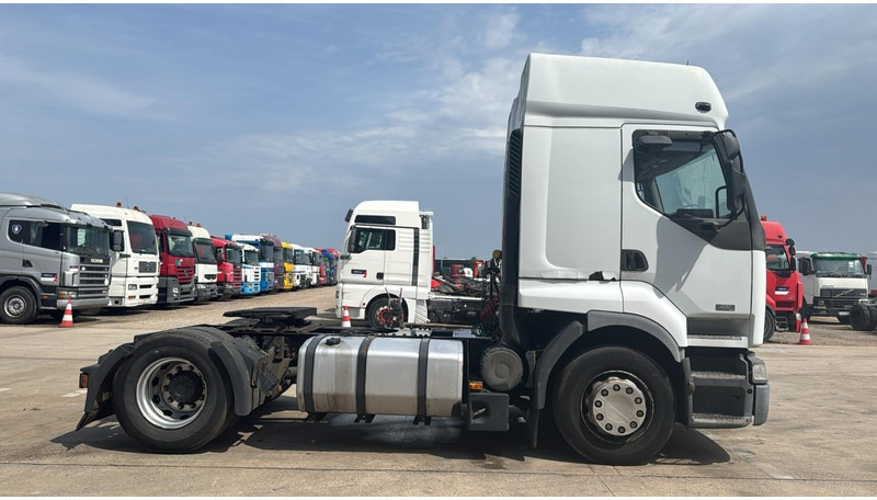 Renault Premium 420 (BOITE MANUELLE / MANUAL GEARBOX) - Dragbil: bild 3 Renault Premium 420 (BOITE MANUELLE / MANUAL GEARBOX) - Dragbil: bild 3