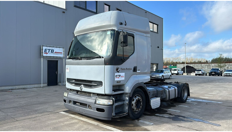 Renault Premium 420 (MANUAL GEARBOX / BOITE MANUELLE) - Dragbil: bild 1 Renault Premium 420 (MANUAL GEARBOX / BOITE MANUELLE) - Dragbil: bild 1