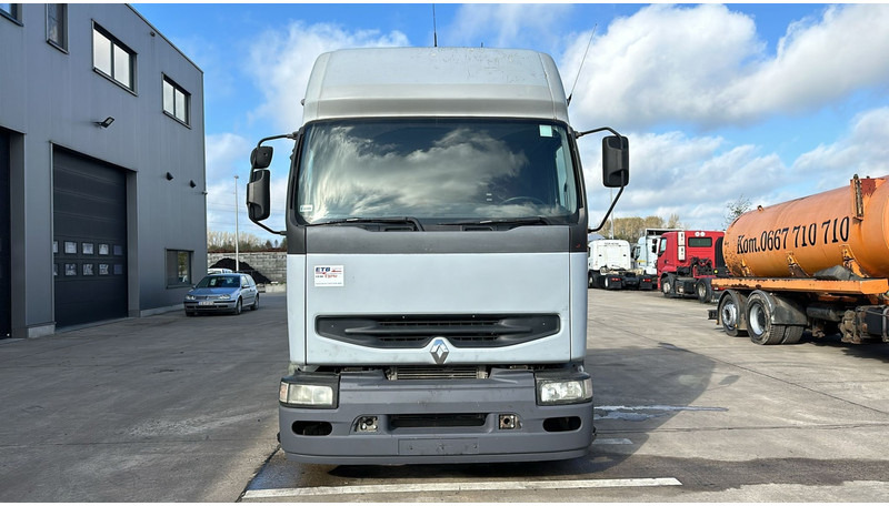 Renault Premium 420 (MANUAL GEARBOX / BOITE MANUELLE) - Dragbil: bild 2 Renault Premium 420 (MANUAL GEARBOX / BOITE MANUELLE) - Dragbil: bild 2