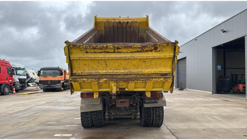 Mercedes-Benz ACTROS 2640 (EPS / LAMES / GRAND PONT / 6X4 / 3 PEDALES) - Tippbil lastbil: bild 5 Mercedes-Benz ACTROS 2640 (EPS / LAMES / GRAND PONT / 6X4 / 3 PEDALES) - Tippbil lastbil: bild 5