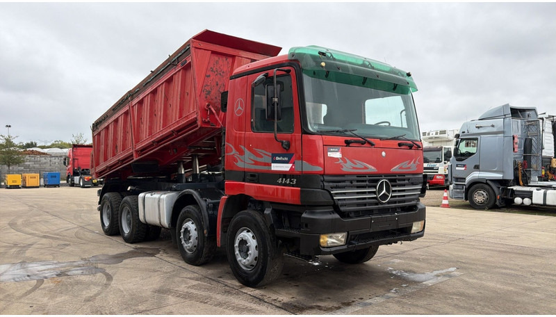 Mercedes-Benz Actros 4143 (GRAND PONT / BOITE MANUELLE / LAMES / 8X4 / STEEL SUSP.) - Tippbil lastbil: bild 3 Mercedes-Benz Actros 4143 (GRAND PONT / BOITE MANUELLE / LAMES / 8X4 / STEEL SUSP.) - Tippbil lastbil: bild 3
