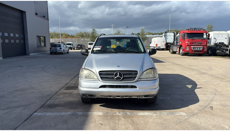 Mercedes-Benz M-Klasse ML 270 CDI - SUV: bild 2 Mercedes-Benz M-Klasse ML 270 CDI - SUV: bild 2