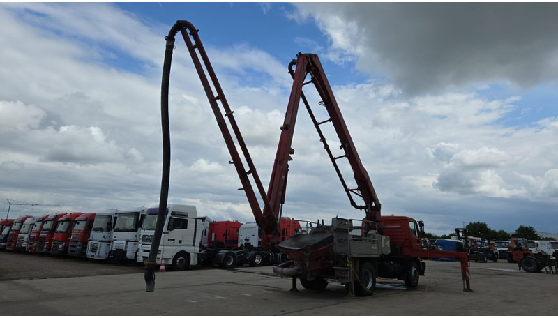 Mercedes-Benz SK 1824 (V6 / LAMES / GRAND PONT / PUTZMEISTER 24M/ JOYSTICK / RADIO) - Betongpump: bild 4 Mercedes-Benz SK 1824 (V6 / LAMES / GRAND PONT / PUTZMEISTER 24M/ JOYSTICK / RADIO) - Betongpump: bild 4