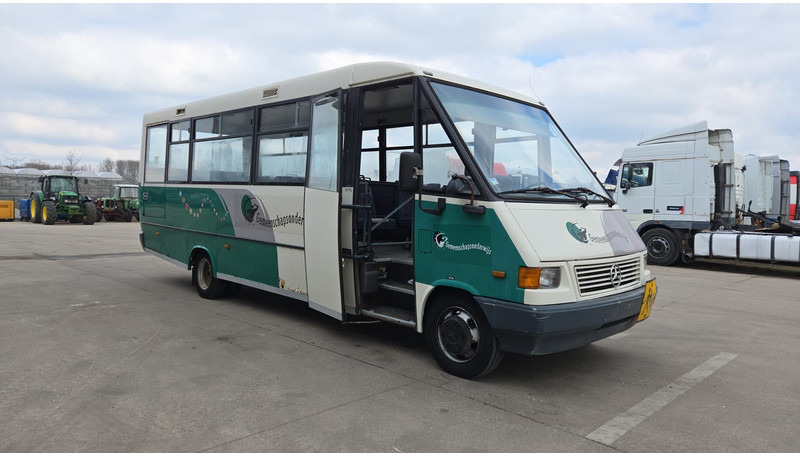 Mercedes-Benz Vario 614 (BELGIAN BUS / 34 SEATS / MANUAL PUMP / LAMES / STEEL SUSP.) - Stadsbuss: bild 2 Mercedes-Benz Vario 614 (BELGIAN BUS / 34 SEATS / MANUAL PUMP / LAMES / STEEL SUSP.) - Stadsbuss: bild 2