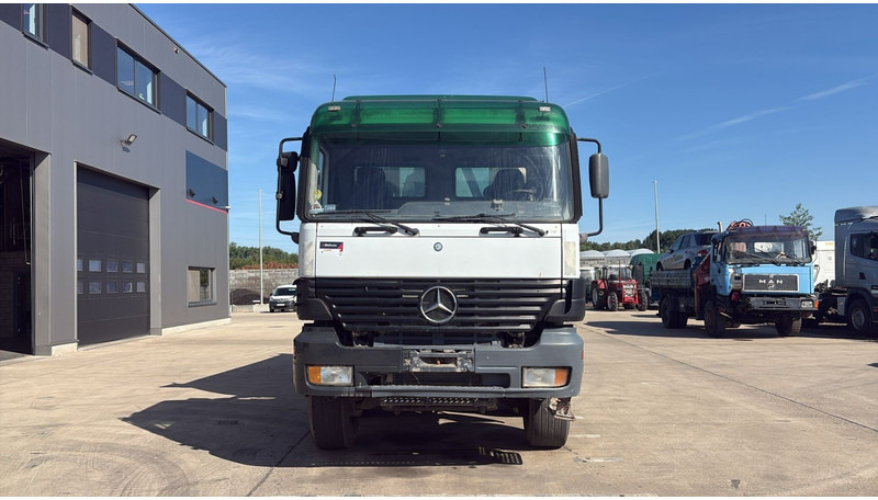 Mercedes-Benz actros 4140 (8X6 / LAMES / GRAND PONT / BOITE MANUELLE / MANUAL GEARBOX) - Tippbil lastbil: bild 2 Mercedes-Benz actros 4140 (8X6 / LAMES / GRAND PONT / BOITE MANUELLE / MANUAL GEARBOX) - Tippbil lastbil: bild 2