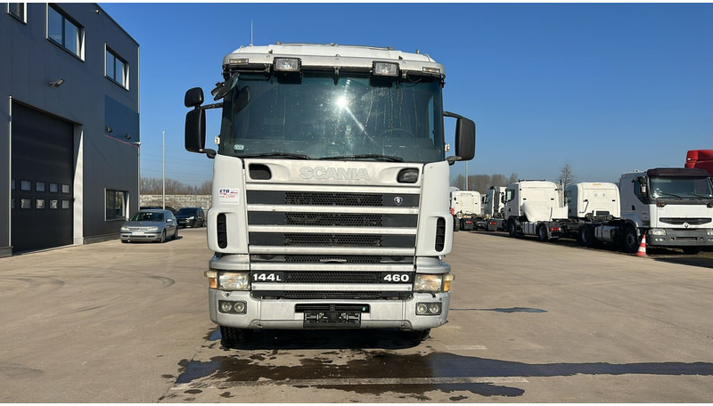 Scania 144-460 (EURO 2 / RETARDER / 6X2 / 10 TYRES / MANUAL GEARBOX) - Chassi lastbil: bild 2 Scania 144-460 (EURO 2 / RETARDER / 6X2 / 10 TYRES / MANUAL GEARBOX) - Chassi lastbil: bild 2