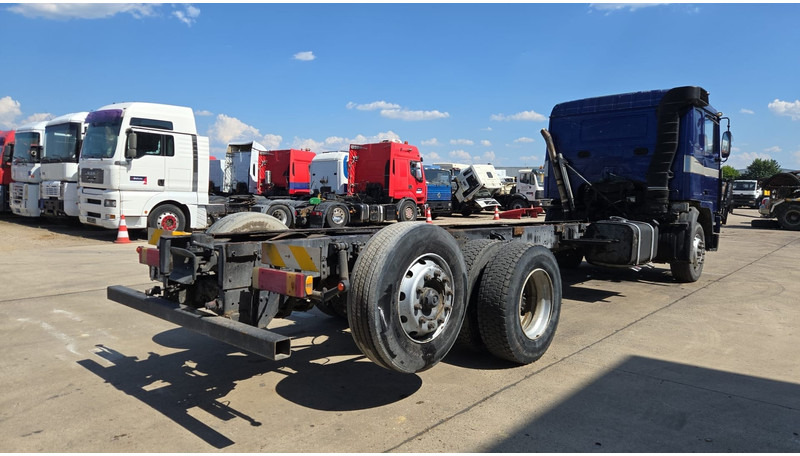 Volvo F 12 - 360 (FULL STEEL SUSPENSION / MANUAL PUMP / SUSP. LAMES / 6X2) - Chassi lastbil: bild 5 Volvo F 12 - 360 (FULL STEEL SUSPENSION / MANUAL PUMP / SUSP. LAMES / 6X2) - Chassi lastbil: bild 5