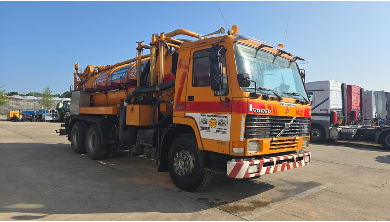 Volvo FL 10 - 320 (10500L + 1500L / 10 TYRES FULL STEEL / HIGH PRESSURE + VACUUM / POMPE MANUELLE / MANUAL PUMP) - Sugbil: bild 3 Volvo FL 10 - 320 (10500L + 1500L / 10 TYRES FULL STEEL / HIGH PRESSURE + VACUUM / POMPE MANUELLE / MANUAL PUMP) - Sugbil: bild 3