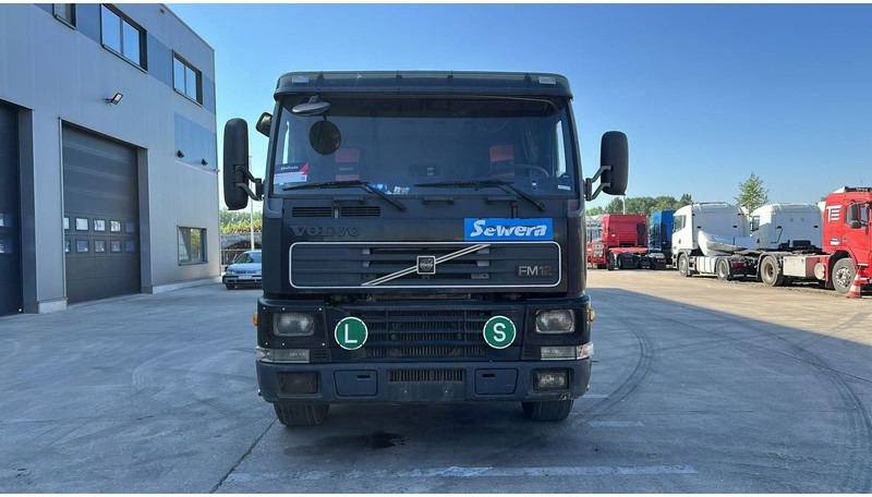Volvo FM 12 - 380 (FULL STEEL SUSP. / SUSP. LAMES / CHASSIS LONGUE / 10 TYRES / TRES BONNE ETAT) - Chassi lastbil: bild 2 Volvo FM 12 - 380 (FULL STEEL SUSP. / SUSP. LAMES / CHASSIS LONGUE / 10 TYRES / TRES BONNE ETAT) - Chassi lastbil: bild 2