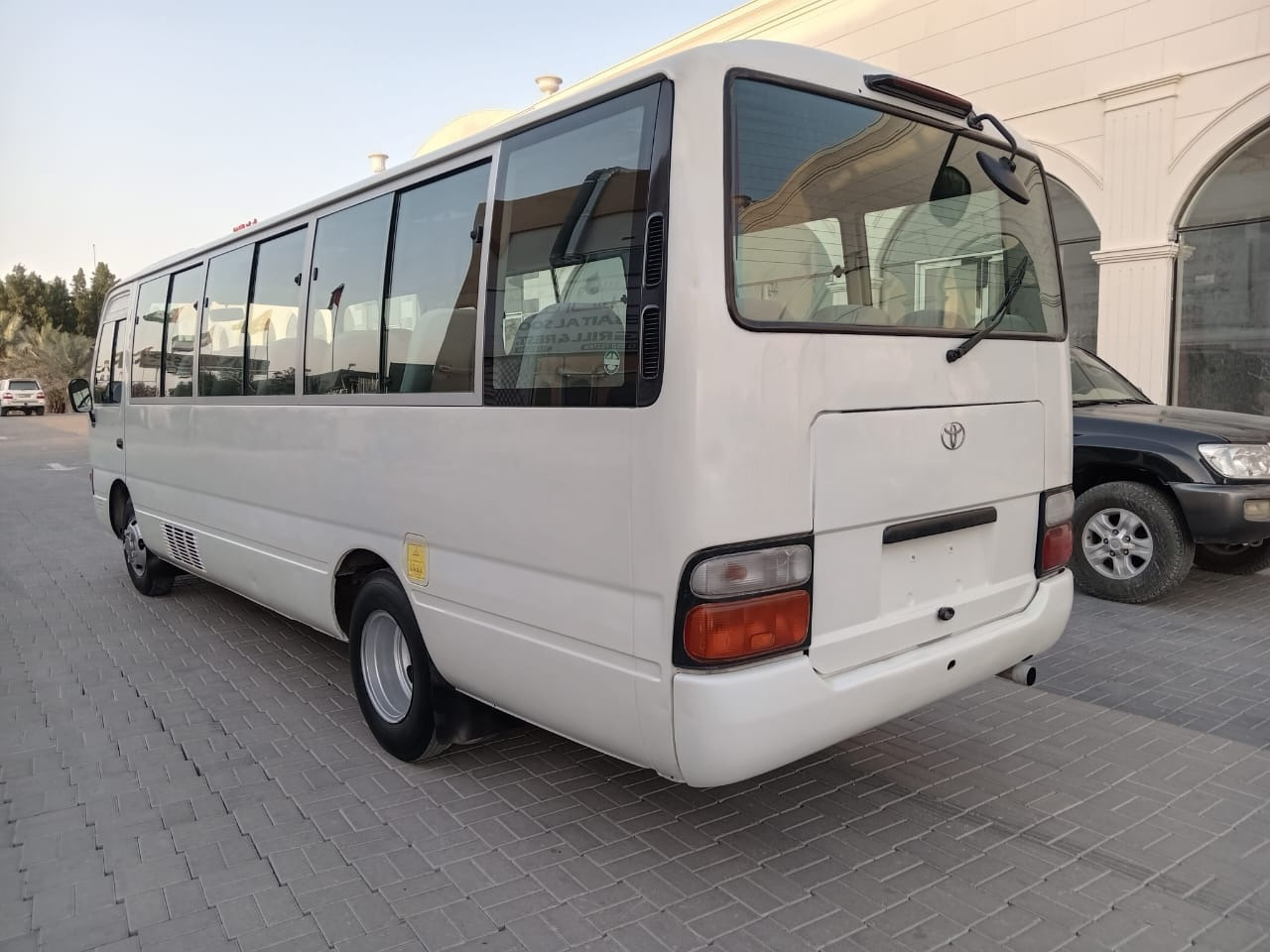 TOYOTA Coaster ... 30 places - diesel - climatisé ... BELGIQUE.. - Minibuss, Persontransport: bild 3 TOYOTA Coaster ... 30 places - diesel - climatisé ... BELGIQUE.. - Minibuss, Persontransport: bild 3