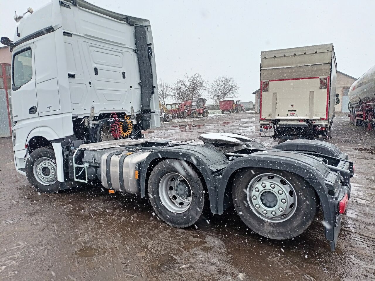 Mercedes-Benz Actros 2551 - Dragbil: bild 2 Mercedes-Benz Actros 2551 - Dragbil: bild 2