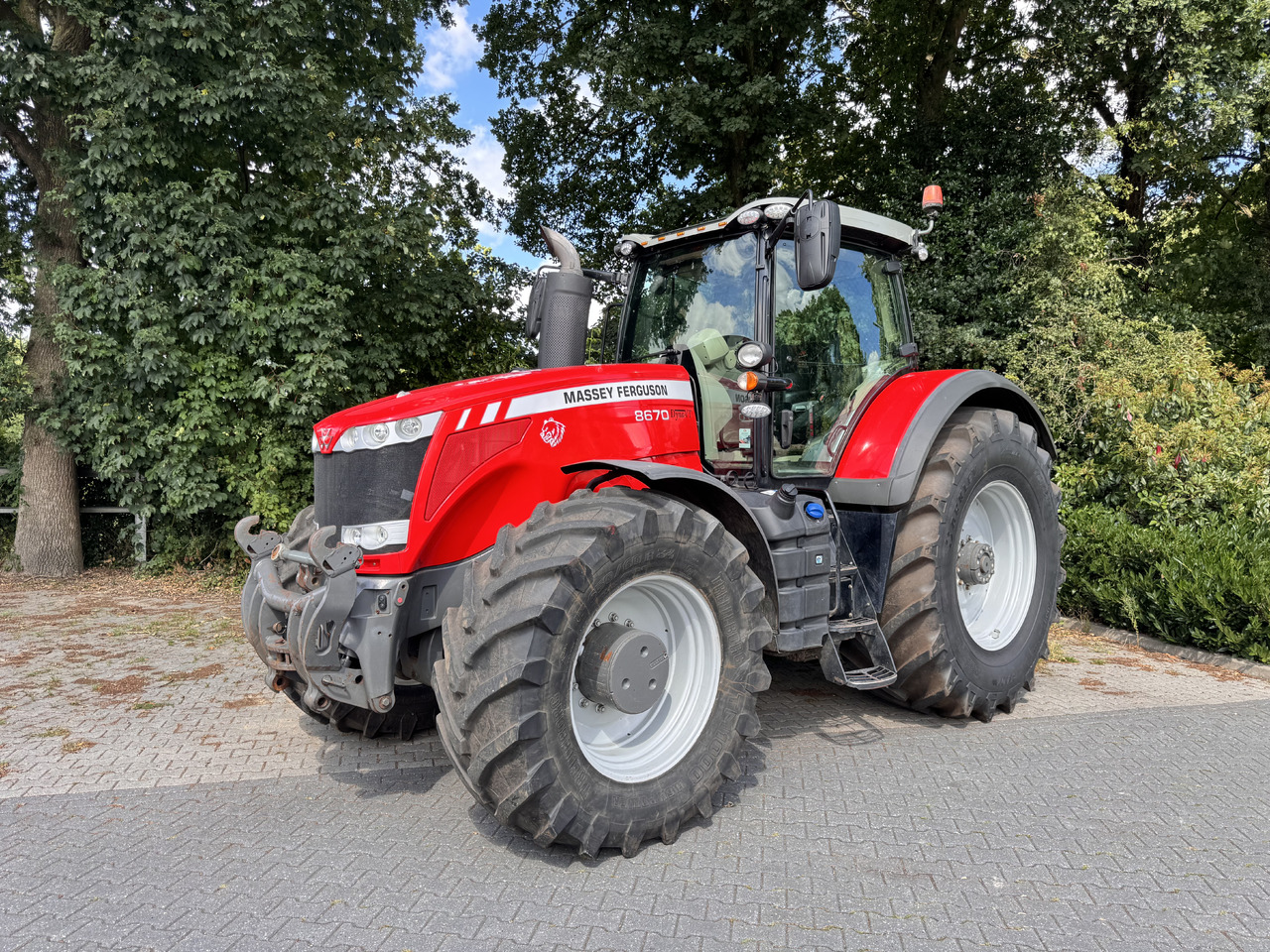 MASSEY FERGUSON 8670 Dyna-VT - Traktor: bild 1 MASSEY FERGUSON 8670 Dyna-VT - Traktor: bild 1