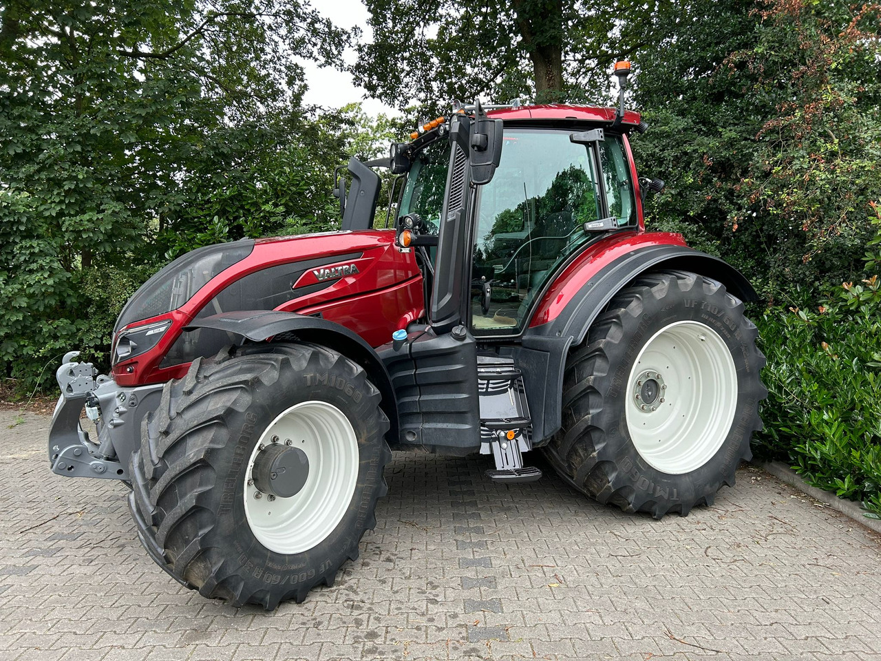 VALTRA T214 Direct - Traktor: bild 1 VALTRA T214 Direct - Traktor: bild 1