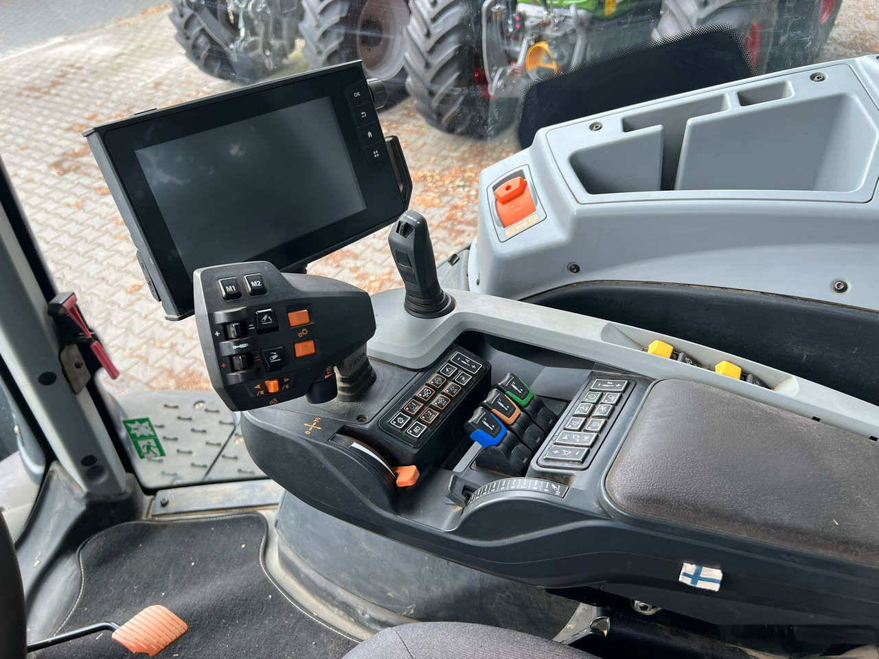 Traktor Valtra T174 Versu: bild 16
