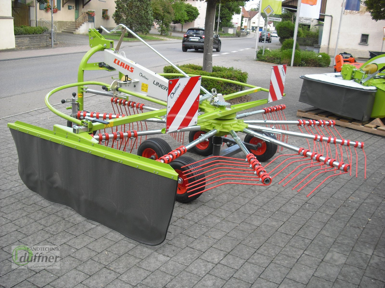 CLAAS Liner 370 - Hövändare: bild 5 CLAAS Liner 370 - Hövändare: bild 5