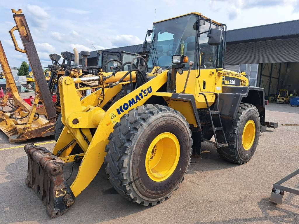 Komatsu WA 250-5H - Hjullastare: bild 1 Komatsu WA 250-5H - Hjullastare: bild 1