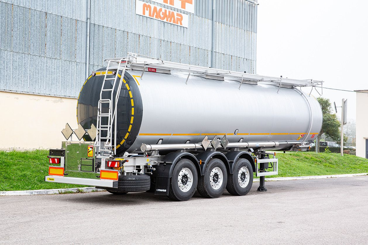 Magyar SRMAD/1KAMMER/CHEMIE - Sofort ! Magyar SRMAD/1KAMMER/CHEMIE - Sofort ! - Tanktrailer: bild 1 Magyar SRMAD/1KAMMER/CHEMIE - Sofort ! Magyar SRMAD/1KAMMER/CHEMIE - Sofort ! - Tanktrailer: bild 1
