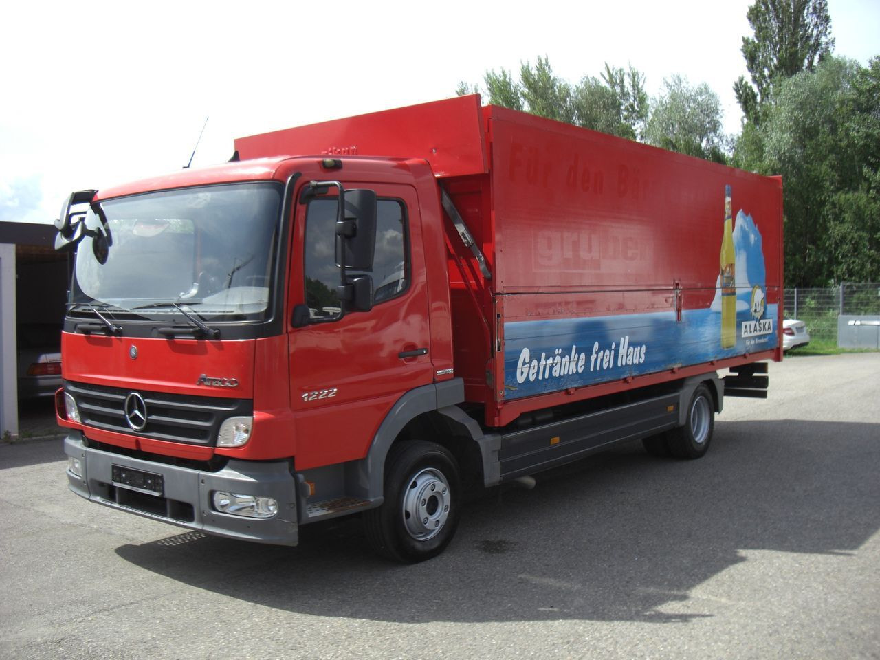 Mercedes-Benz 1222L / Automatik - Dryckestransport lastbil: bild 1 Mercedes-Benz 1222L / Automatik - Dryckestransport lastbil: bild 1
