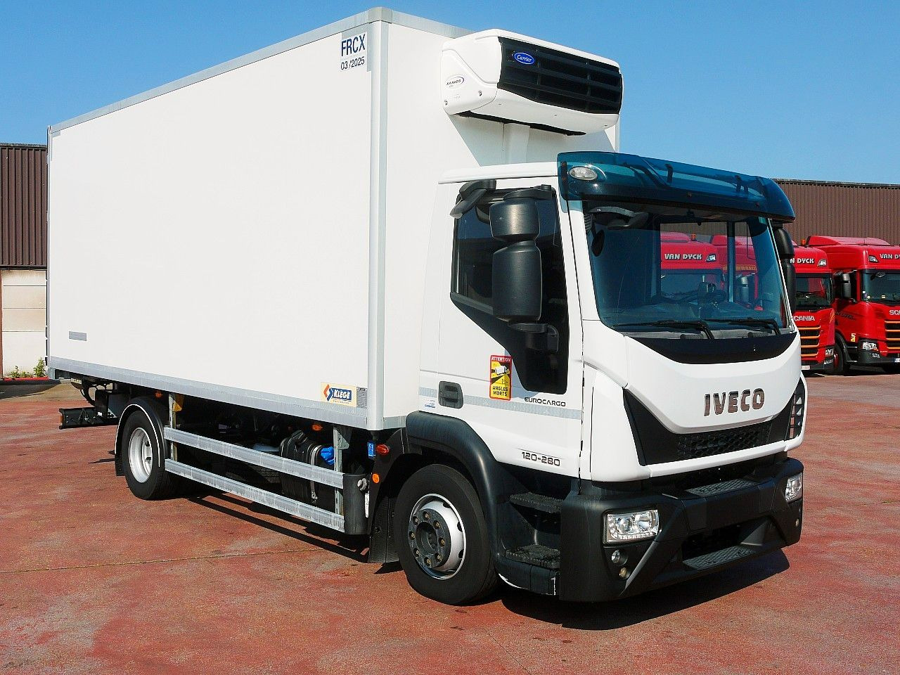 Iveco 120E28 KUHLKOFFER FLEISH BAHNEN CARRIER XARIOS - Kylbil lastbil: bild 2 Iveco 120E28 KUHLKOFFER FLEISH BAHNEN CARRIER XARIOS - Kylbil lastbil: bild 2