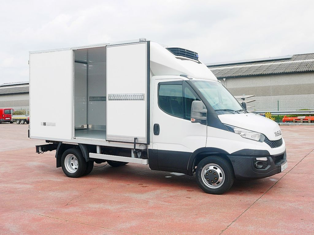 Iveco 35C15 DAILY KULKOFFER CARREIER XARIOS 350 -20c - Kylbil: bild 3 Iveco 35C15 DAILY KULKOFFER CARREIER XARIOS 350 -20c - Kylbil: bild 3