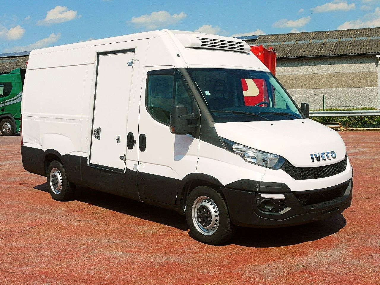 Iveco 35S13 DAILY KUHLKASTENWAGEN THERMOKING V300 MULT - Kylbil: bild 2 Iveco 35S13 DAILY KUHLKASTENWAGEN THERMOKING V300 MULT - Kylbil: bild 2
