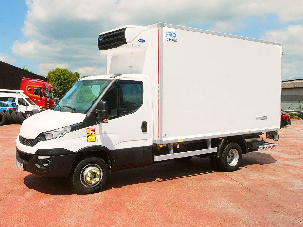 Iveco 70C17 KUHLKOFFER CARRIER XARIOS 500 A/C LUFT LBW - Kylbil: bild 4 Iveco 70C17 KUHLKOFFER CARRIER XARIOS 500 A/C LUFT LBW - Kylbil: bild 4