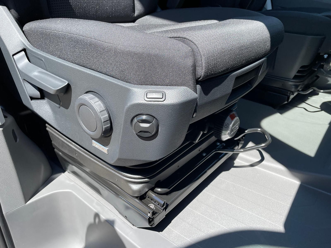 Skåpbil MAN TGE 3.180 L3H3 Kasten 4x4 AHK ACC LED NAV SITZHZ: bild 27