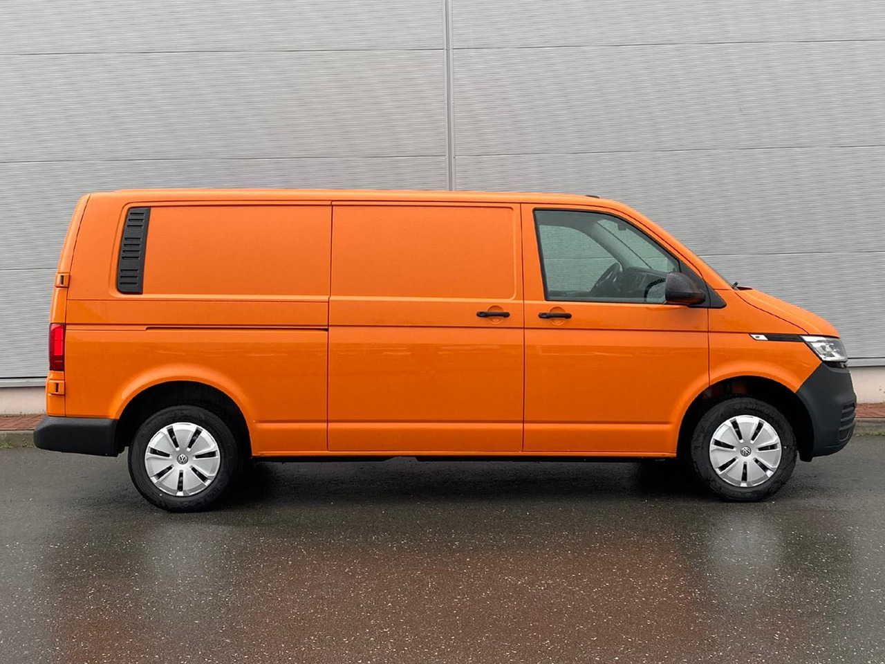 Volkswagen T6.1 Transporter Kasten lang LED PDC KLIMA SITZH - Personbil: bild 5 Volkswagen T6.1 Transporter Kasten lang LED PDC KLIMA SITZH - Personbil: bild 5