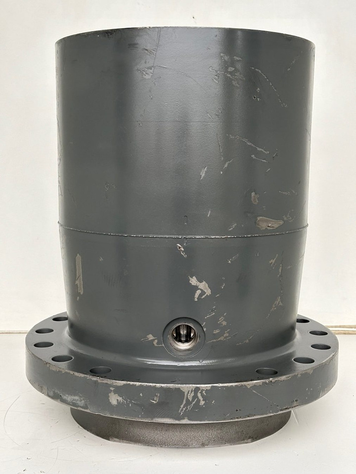 Liebherr Abtriebswellengehäuse inkl. Innenrad ID-Nr.90006015 - ID-Nr.90005980 mit Kegelrollenlager ID-Nr.746231701. SAT325/274. R946, R950, RZG390 SME. #90006015.04.11# - Svängmotor för Bandgrävare: bild 1 Liebherr Abtriebswellengehäuse inkl. Innenrad ID-Nr.90006015 - ID-Nr.90005980 mit Kegelrollenlager ID-Nr.746231701. SAT325/274. R946, R950, RZG390 SME. #90006015.04.11# - Svängmotor för Bandgrävare: bild 1