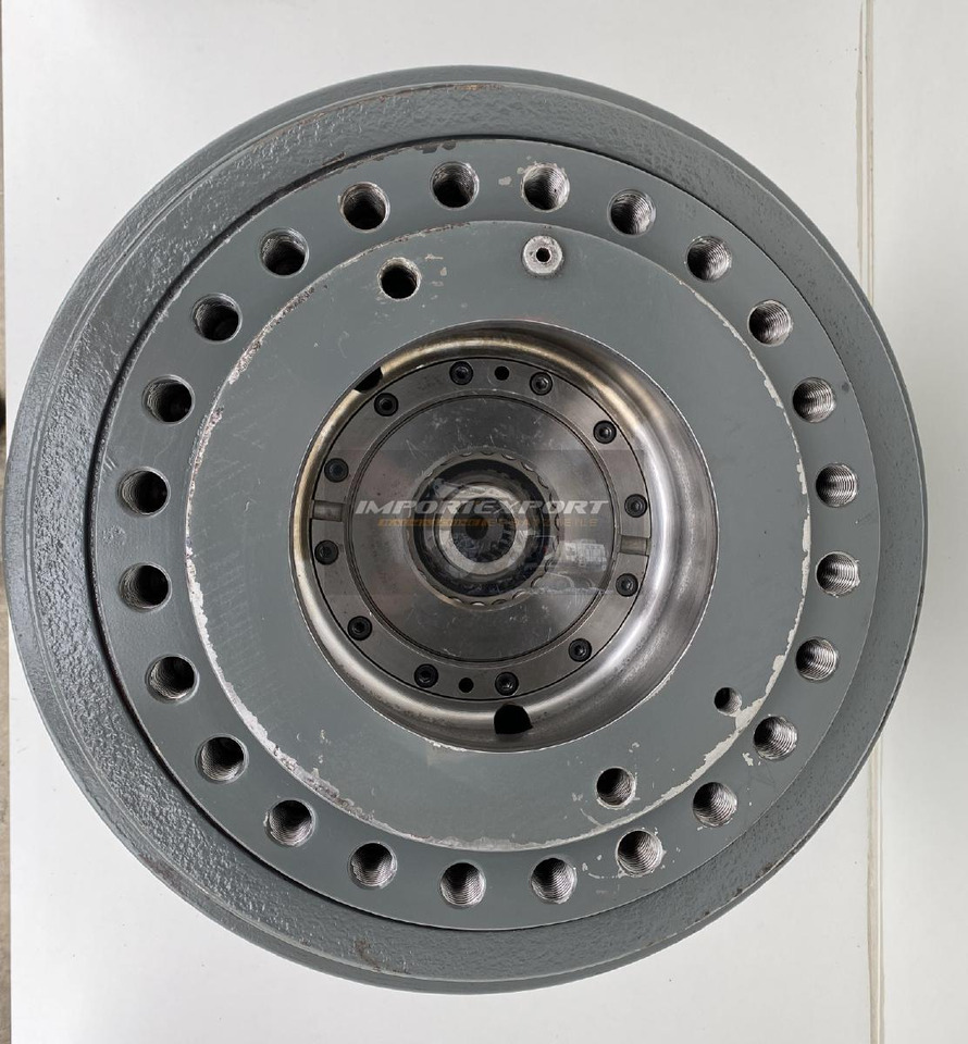 Liebherr Fahrantrieb Typ:FAT450P004, ID-Nr.9443840 - ID-Nr.944384003. LH60C, LH60CP, LH60EC, LH80C, LH80EC, ER944C, LOS944, LOS954, R944B, R944C, R954B, R954C. #794# - Slutdrev för Bandgrävare: bild 5 Liebherr Fahrantrieb Typ:FAT450P004, ID-Nr.9443840 - ID-Nr.944384003. LH60C, LH60CP, LH60EC, LH80C, LH80EC, ER944C, LOS944, LOS954, R944B, R944C, R954B, R954C. #794# - Slutdrev för Bandgrävare: bild 5