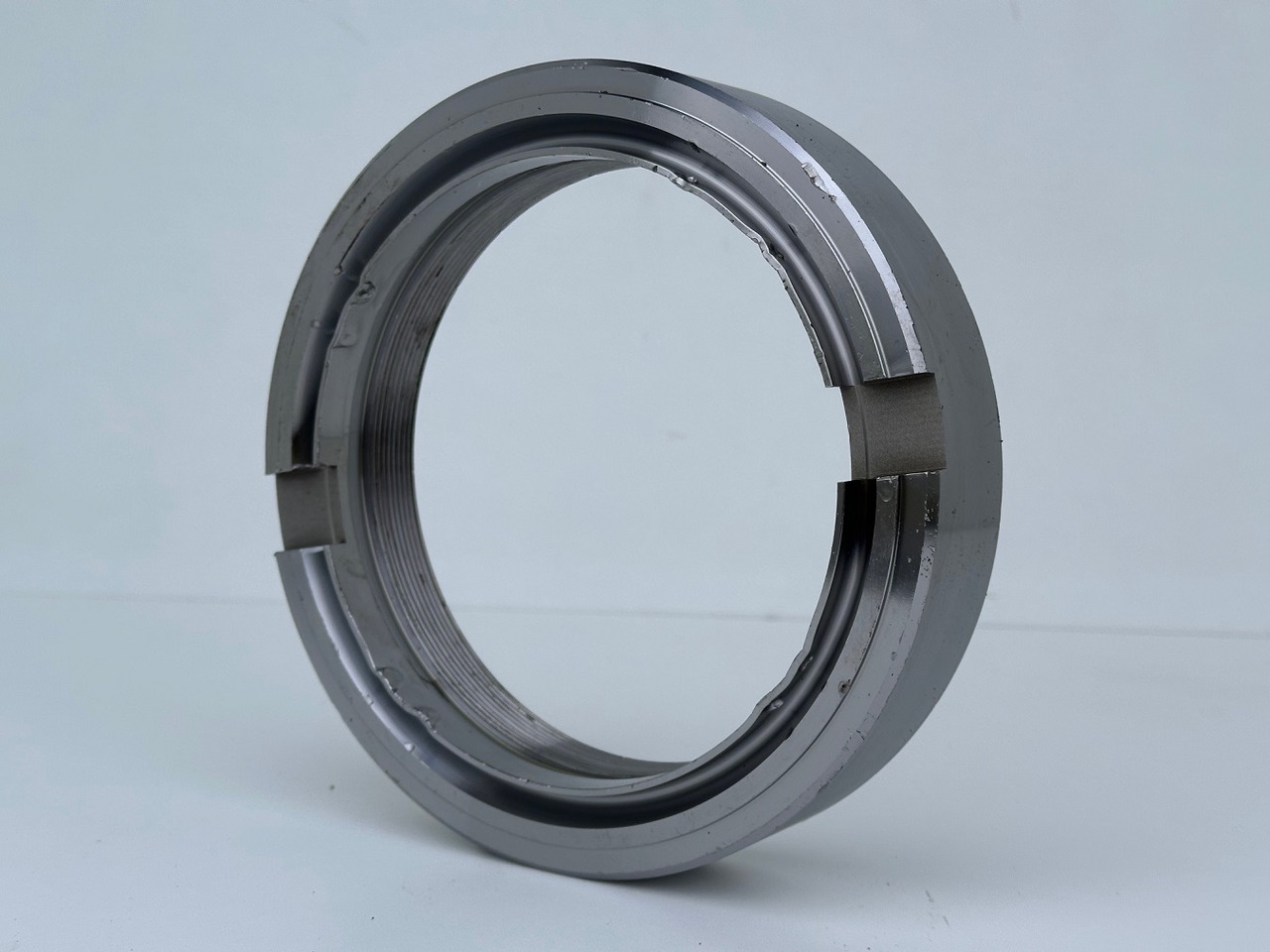 Liebherr Original Nutmutter ID-Nr.9443117 - ID-Nr.944311703. LH110,A974,LOS974,P974,P976,R974,R976,R980,P994,P995,R944,R995. #944311703.30.12.02# - Svängmotor för Byggmaskiner: bild 3 Liebherr Original Nutmutter ID-Nr.9443117 - ID-Nr.944311703. LH110,A974,LOS974,P974,P976,R974,R976,R980,P994,P995,R944,R995. #944311703.30.12.02# - Svängmotor för Byggmaskiner: bild 3
