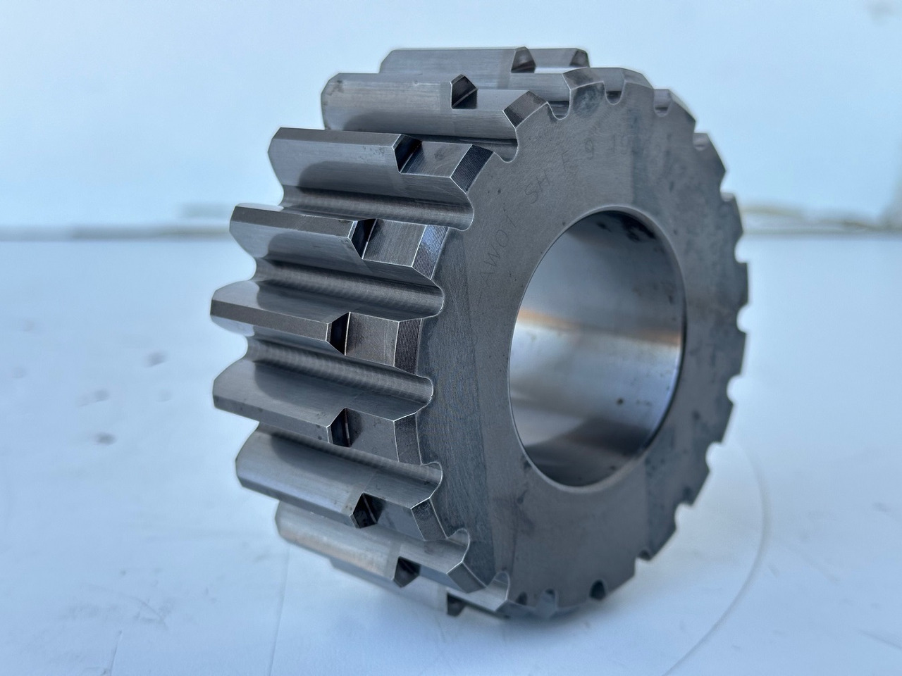 Liebherr Sonnenrad ID-Nr.969491601. FAT355P076-FAT355P077-FAT355P120. LH26,LH30C,LH40C,LO1916,LO1926,LOS916,LOS926,R906,R916,R920,R922,R924,R926. #969491601.06.08# - Slutdrev för Bandgrävare: bild 1 Liebherr Sonnenrad ID-Nr.969491601. FAT355P076-FAT355P077-FAT355P120. LH26,LH30C,LH40C,LO1916,LO1926,LOS916,LOS926,R906,R916,R920,R922,R924,R926. #969491601.06.08# - Slutdrev för Bandgrävare: bild 1