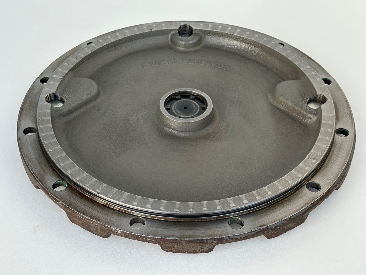 Liebherr Verschlussdeckel ID-Nr.90214374. FAT400P130, FAT400P139. R926-1715, R928-1715, R930-1716, R934-1550, R936 K-LC, R936 K-NLC, R936 K-SLC, R938-1650. #90214374.25.01# - Slutdrev för Bandgrävare: bild 4 Liebherr Verschlussdeckel ID-Nr.90214374. FAT400P130, FAT400P139. R926-1715, R928-1715, R930-1716, R934-1550, R936 K-LC, R936 K-NLC, R936 K-SLC, R938-1650. #90214374.25.01# - Slutdrev för Bandgrävare: bild 4