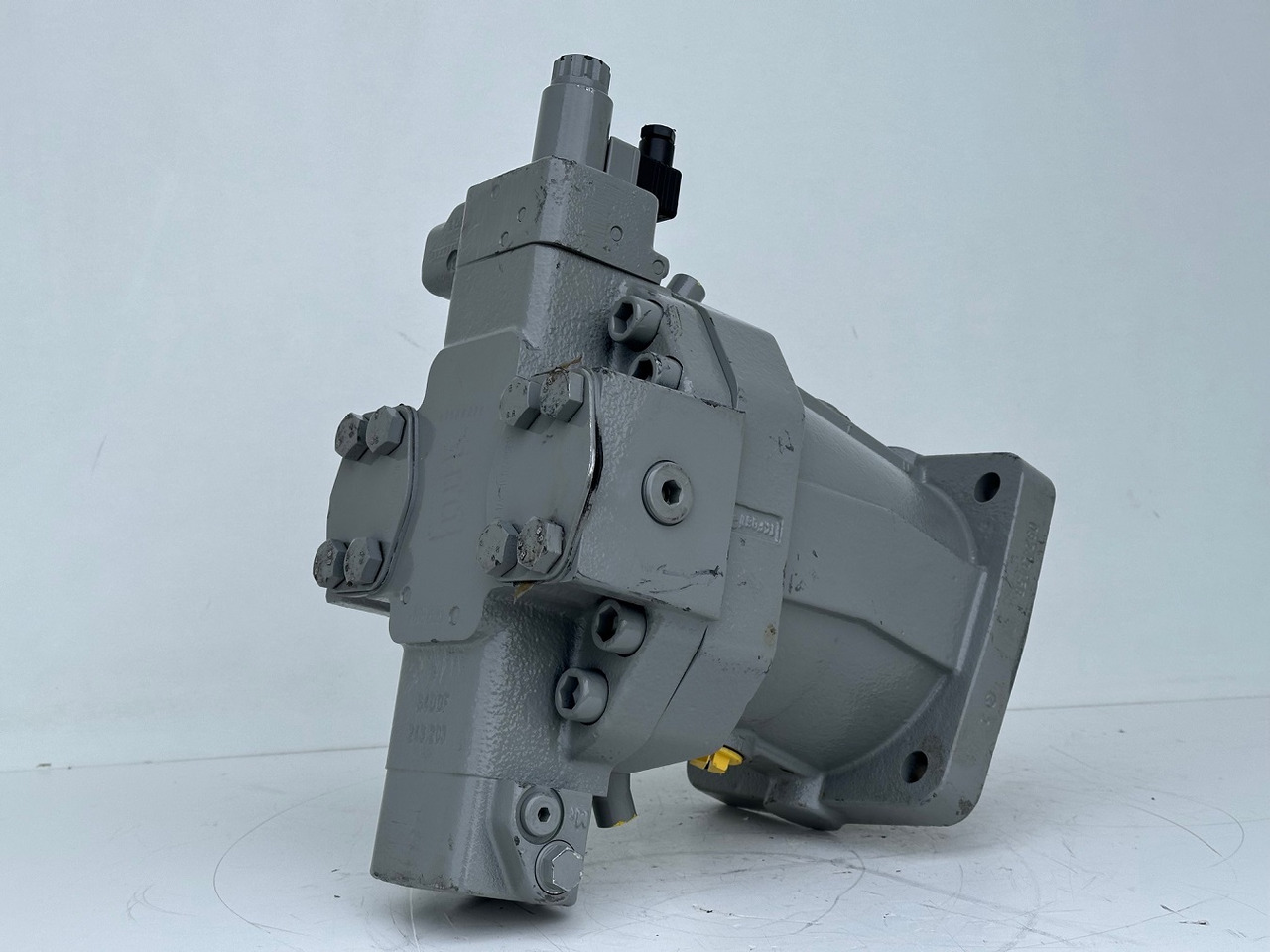 Liebherr Verstellmotor ID-Nr.510240108 - Hydromatik Rexroth Axialkolben-Verstellmotor Typ:A6VM140EP2D/63W-VZB017HB. #24338069# - Hydraulmotor för Bandgående kran: bild 5 Liebherr Verstellmotor ID-Nr.510240108 - Hydromatik Rexroth Axialkolben-Verstellmotor Typ:A6VM140EP2D/63W-VZB017HB. #24338069# - Hydraulmotor för Bandgående kran: bild 5